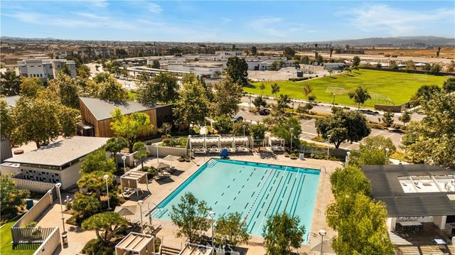 271 Lynx, Irvine, CA 92618