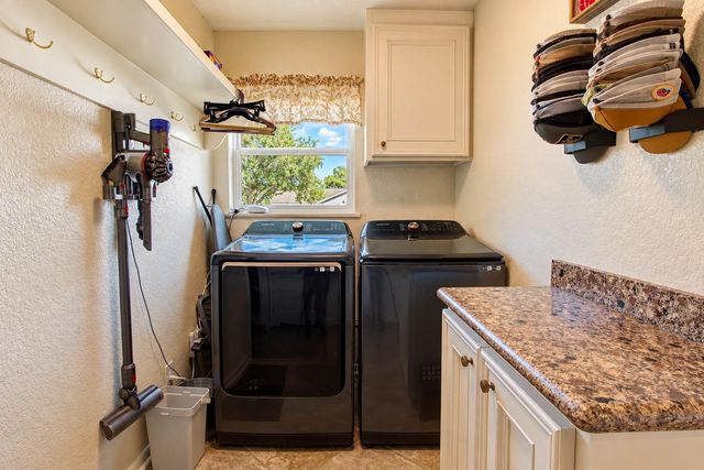 12315 Thaman Drive, Dickinson, TX 77539