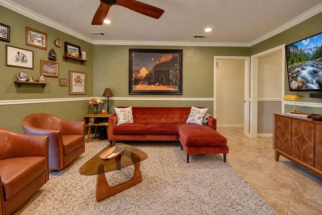 12315 Thaman Drive, Dickinson, TX 77539