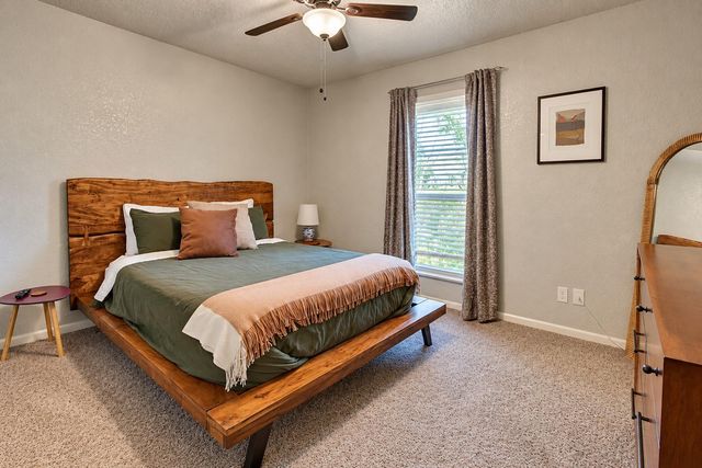 12315 Thaman Drive, Dickinson, TX 77539