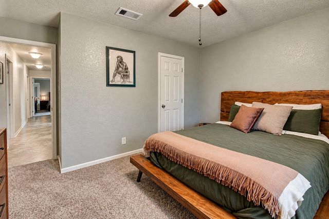 12315 Thaman Drive, Dickinson, TX 77539