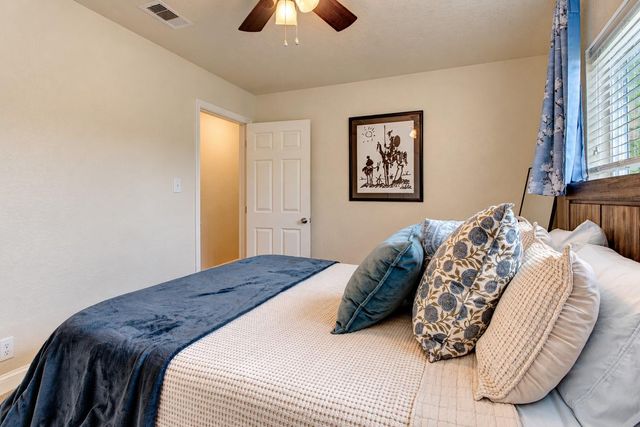 12315 Thaman Drive, Dickinson, TX 77539