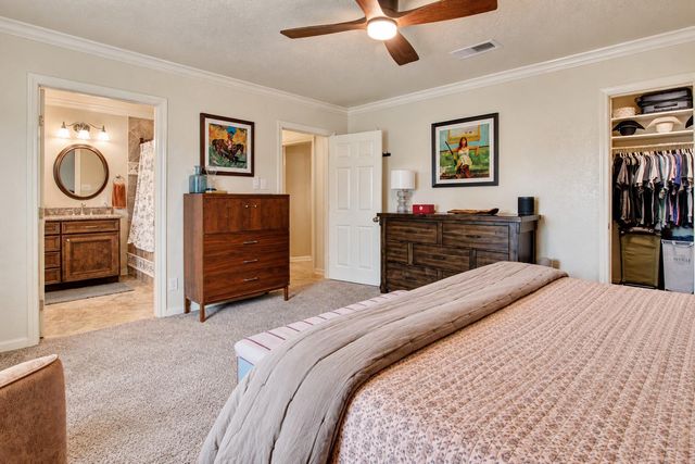 12315 Thaman Drive, Dickinson, TX 77539