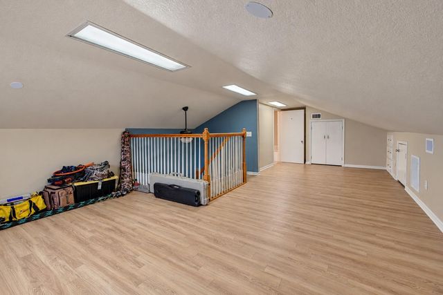 12315 Thaman Drive, Dickinson, TX 77539