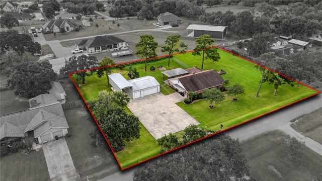 12315 Thaman Drive, Dickinson, TX 77539