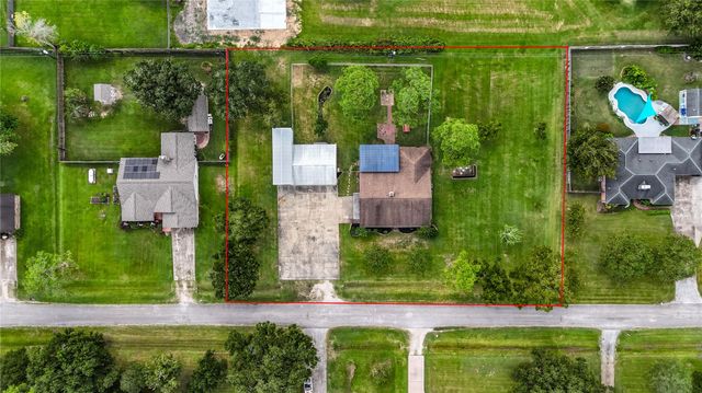 12315 Thaman Drive, Dickinson, TX 77539
