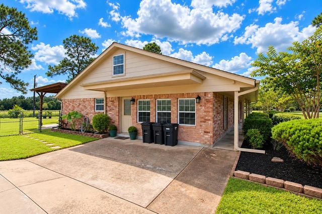 12315 Thaman Drive, Dickinson, TX 77539
