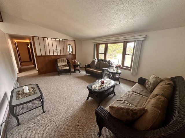 N7511 11th Avenue, New Lisbon, WI 53950