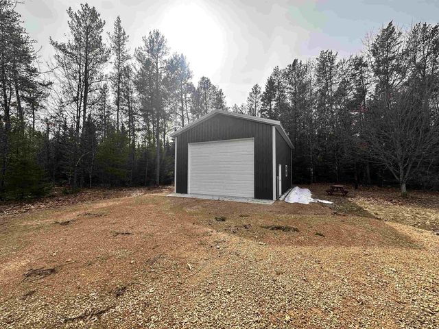 N7511 11th Avenue, New Lisbon, WI 53950