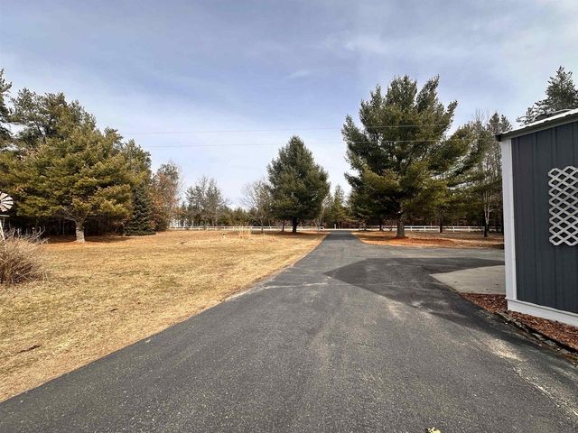 N7511 11th Avenue, New Lisbon, WI 53950