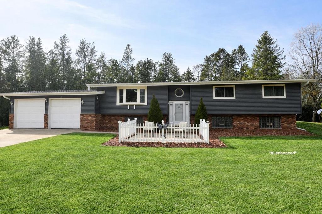 N7511 11th Avenue, New Lisbon, WI 53950