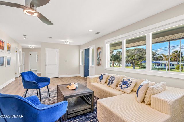 2111 S Peninsula Drive, Daytona Beach, FL 32118