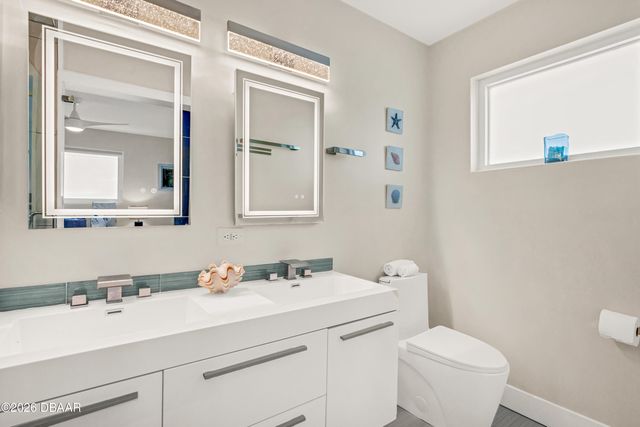 2111 S Peninsula Drive, Daytona Beach, FL 32118