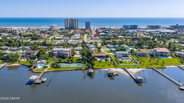 2111 S Peninsula Drive, Daytona Beach, FL 32118