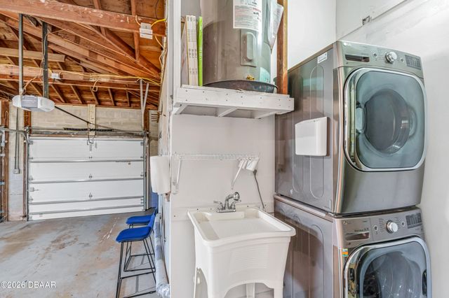 2111 S Peninsula Drive, Daytona Beach, FL 32118