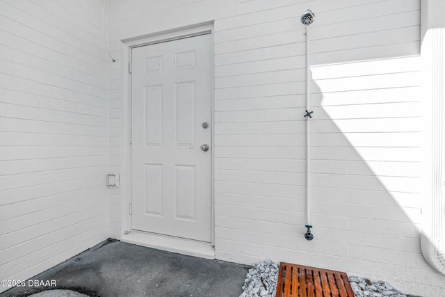 2111 S Peninsula Drive, Daytona Beach, FL 32118