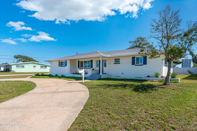 2111 S Peninsula Drive, Daytona Beach, FL 32118