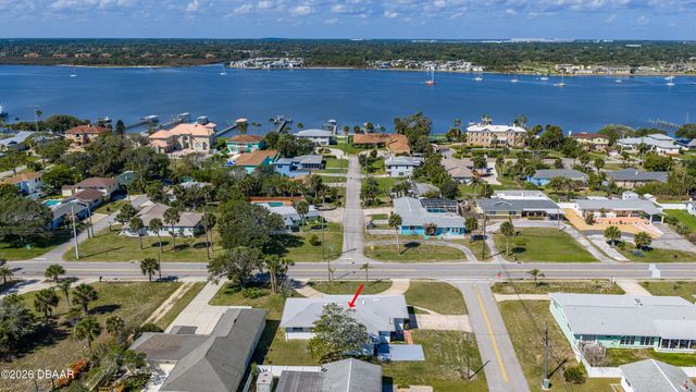 2111 S Peninsula Drive, Daytona Beach, FL 32118
