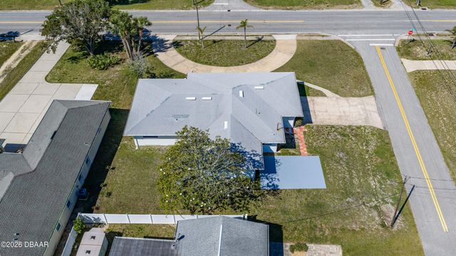 2111 S Peninsula Drive, Daytona Beach, FL 32118