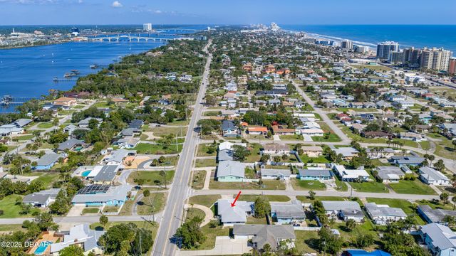 2111 S Peninsula Drive, Daytona Beach, FL 32118