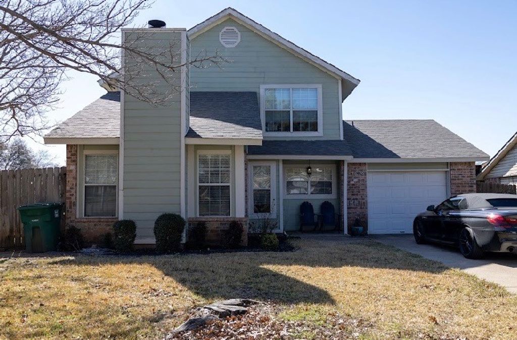 4676 Bracken Dr, Fort Worth, TX 76137