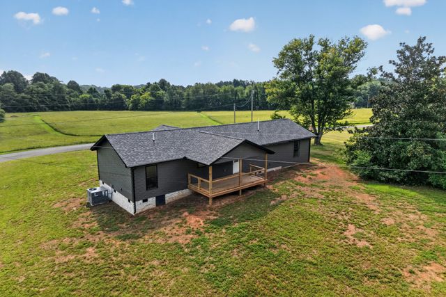 234 Bob Johnson LN, Cookeville, TN 38501