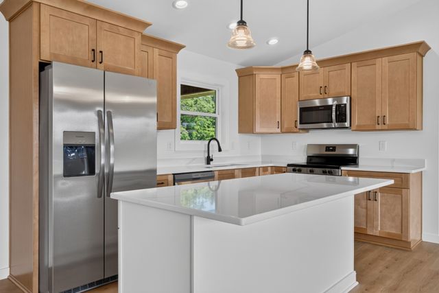 234 Bob Johnson LN, Cookeville, TN 38501