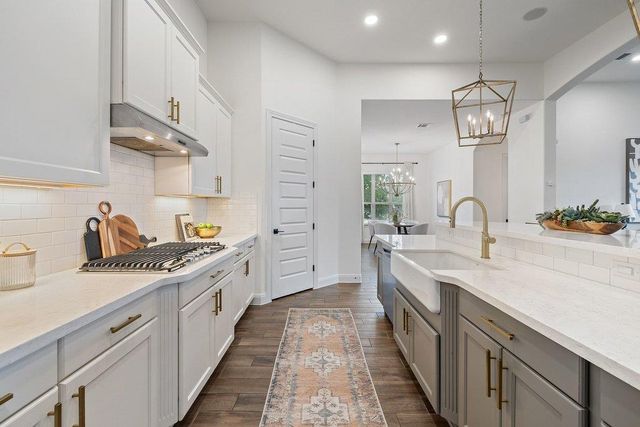 17641 Stratus CV, Dripping Springs, TX 78620