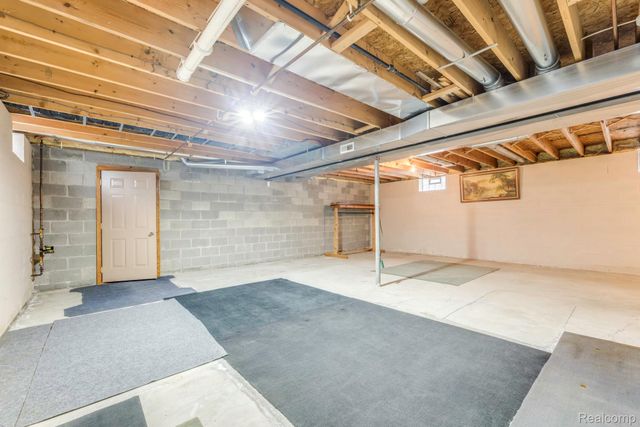 1914 Howard Street, Port Huron, MI 48060