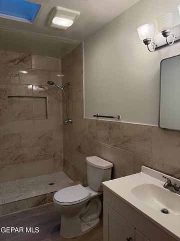 277 Vista Rio Circle 1, El Paso, TX 79912