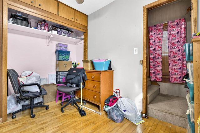 844 APPLETON ROAD, Menasha, WI 54952