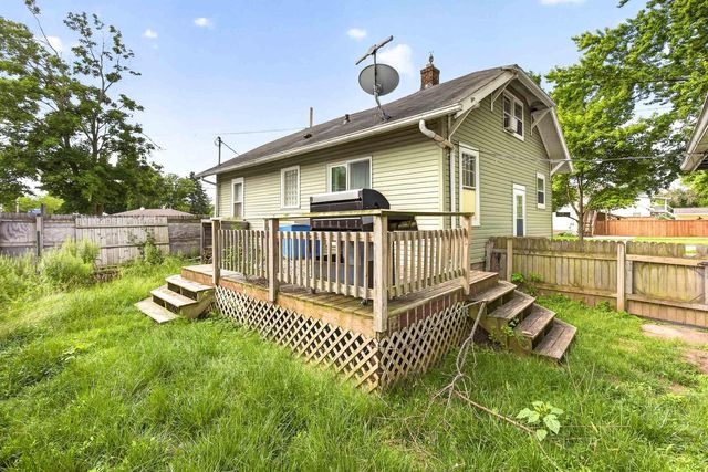 844 APPLETON ROAD, Menasha, WI 54952