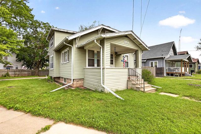 844 APPLETON ROAD, Menasha, WI 54952
