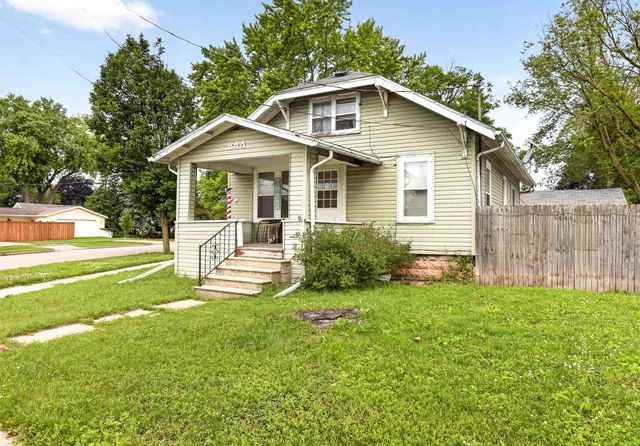 844 APPLETON ROAD, Menasha, WI 54952