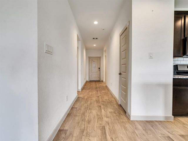 8003 Black Forest Lane, Rosharon, TX 77583