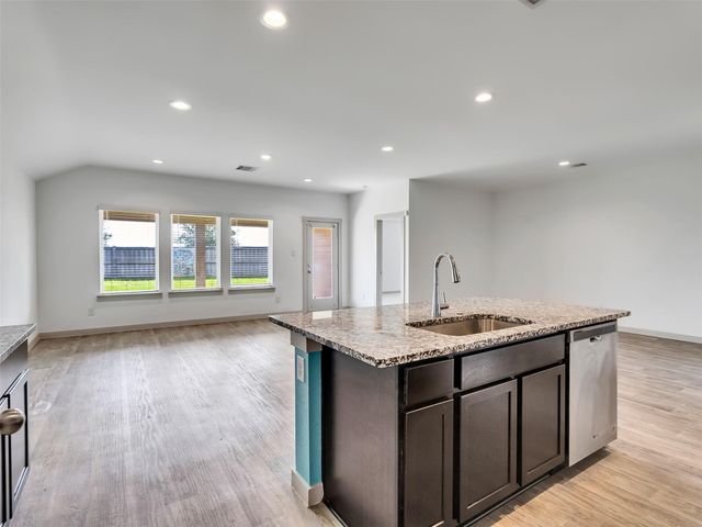 8003 Black Forest Lane, Rosharon, TX 77583