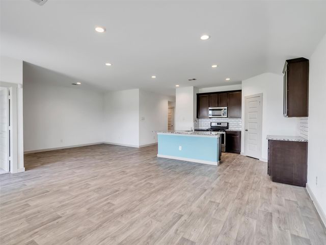 8003 Black Forest Lane, Rosharon, TX 77583