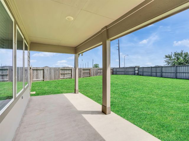 8003 Black Forest Lane, Rosharon, TX 77583
