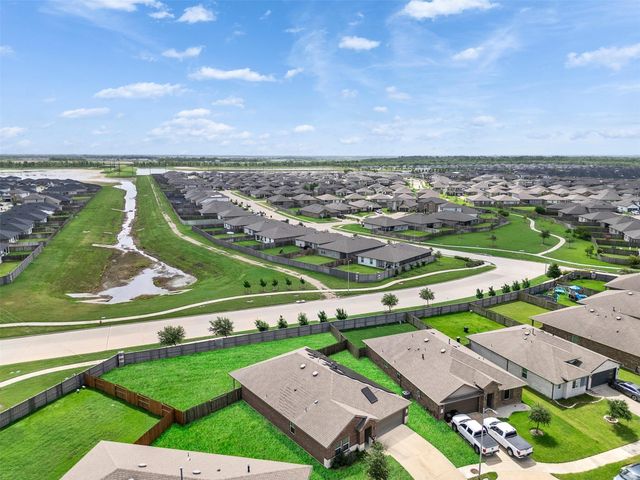 8003 Black Forest Lane, Rosharon, TX 77583