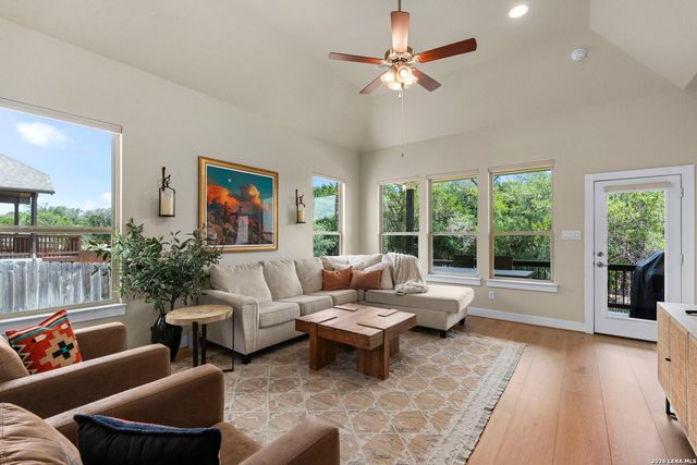 25038 Las Pilas, San Antonio, TX 78261