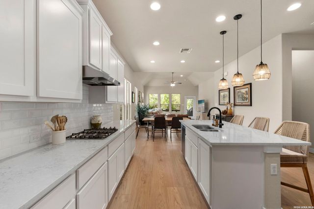 25038 Las Pilas, San Antonio, TX 78261
