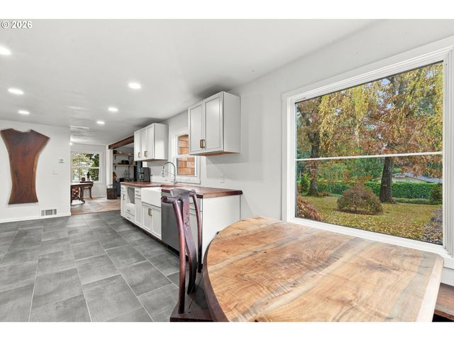 5625 Se OETKIN Rd, Milwaukie, OR 97267