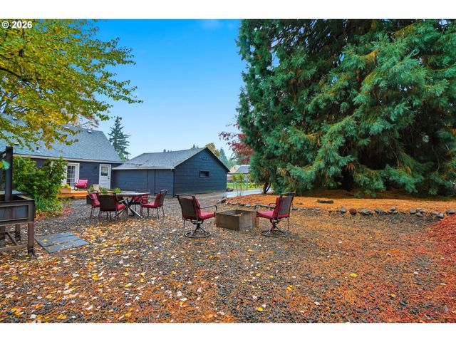5625 Se OETKIN Rd, Milwaukie, OR 97267
