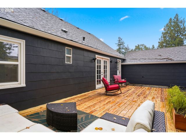 5625 Se OETKIN Rd, Milwaukie, OR 97267