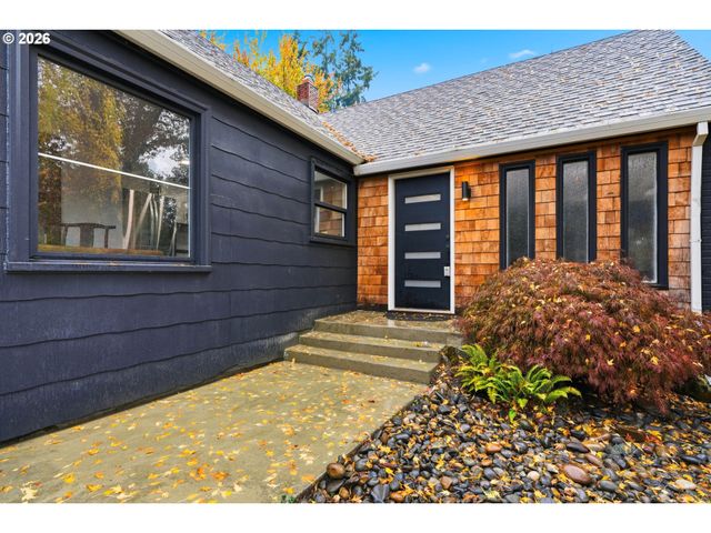 5625 Se OETKIN Rd, Milwaukie, OR 97267
