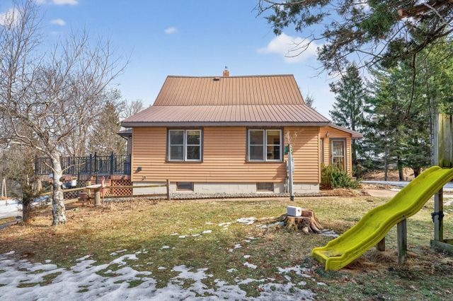 8580 302nd Street, Chisago City, MN 55013