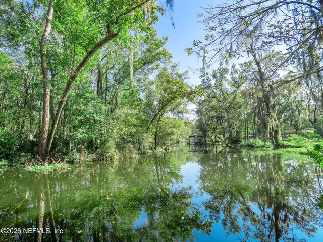 5911 HYDE PARK Circle, Jacksonville, FL 32210
