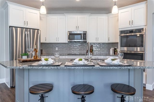 1444 Triple Crown Way, Beavercreek Twp, OH 45385