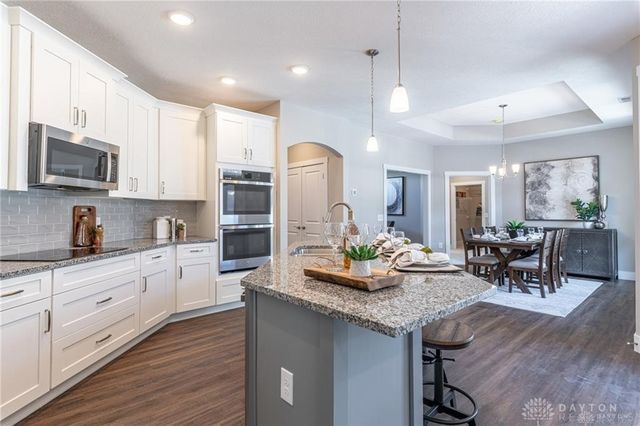 1444 Triple Crown Way, Beavercreek Twp, OH 45385