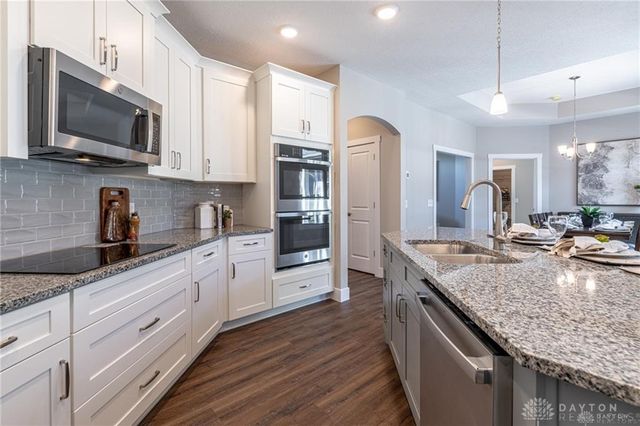 1444 Triple Crown Way, Beavercreek Twp, OH 45385